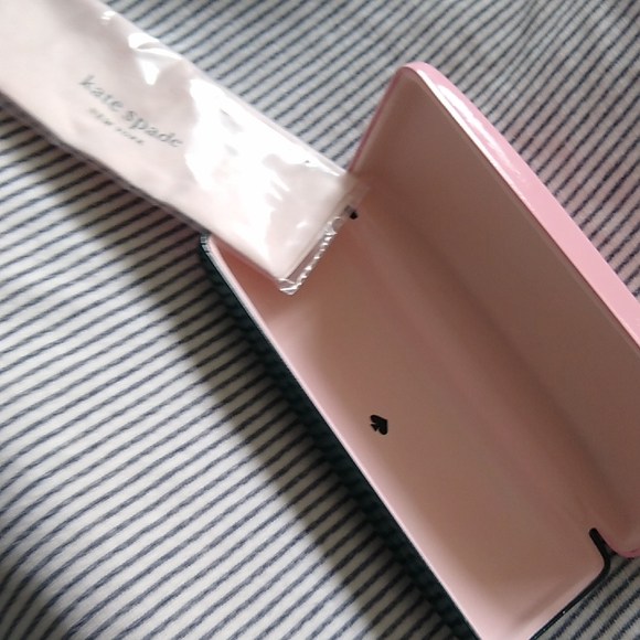 New Kate Spade 2-tone Pink Eyeglass Case w-cloth - Picture 2 of 6